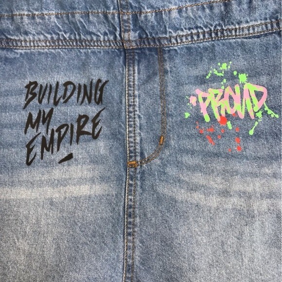 Spoon Graffiti Graphic Short Overalls Denim Blue Jean Shortalls Women Size 2X - Picture 8 of 15